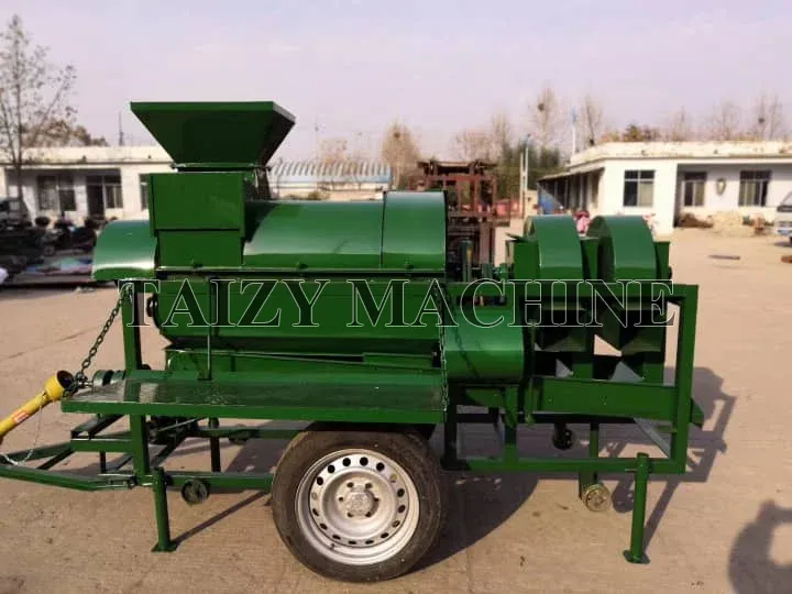 Multi-functional Maize Thresher Machine for Shelling Grains 1 green versatile corn threshing machine with wheel