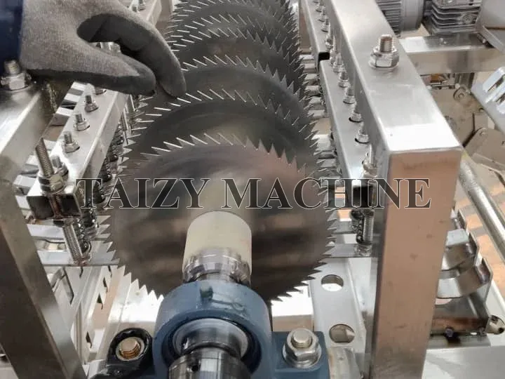 Automatic Sweet Corn Cutting Machine For Processing Fresh Maize 6 blades of fresh maize cutter machine