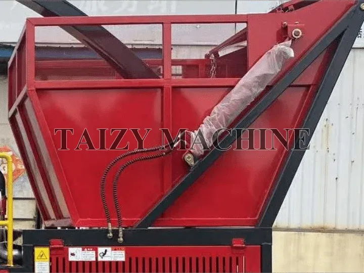 collection and discharge system of corn silage harvesting equipment