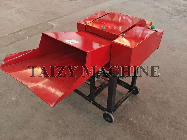 Small Chaff Cutter Machine For Cattle Feed Preparation 3 silage cutter