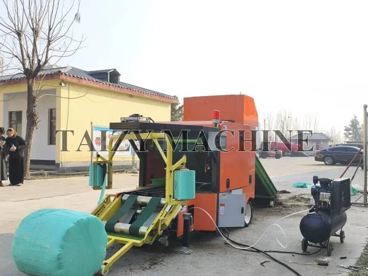 Enveloppeuse et presse à ensilage