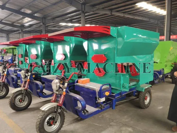 electric cattle and sheep spreader feeder car