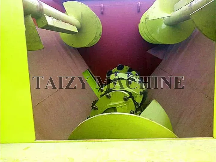 internal structure of horizontal feed mixer