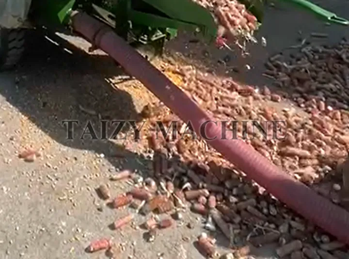 The corn kernels conveying pipe is used to transport clean corn kernels from the machine to a storage bag or collection point. It ensures smooth and efficient delivery, reduces manual handling, and helps prevent grain loss during the conveying process.