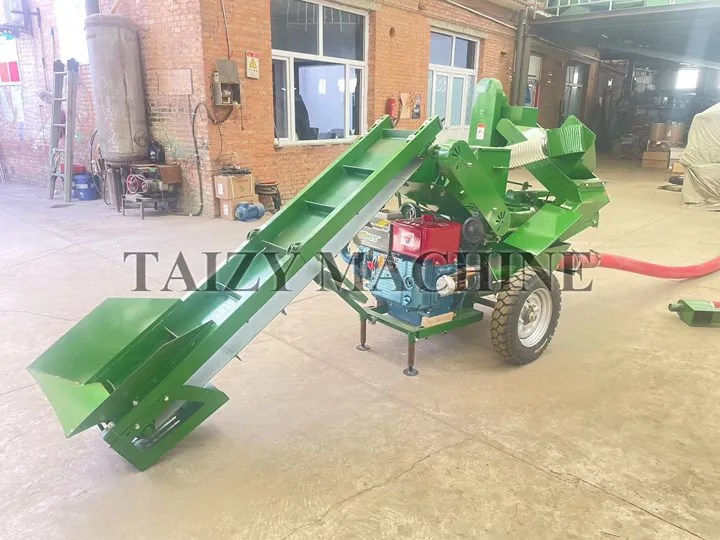 The corn thresher sheller machine is a practical agricultural machine used to separate corn kernels from dried corn cobs quickly and efficiently. It helps farmers reduce labor costs, improve processing speed, and obtain clean maize kernels with minimal grain loss. The machine is widely used in farms, grain processing workshops, and agricultural cooperatives for post-harvest maize processing.