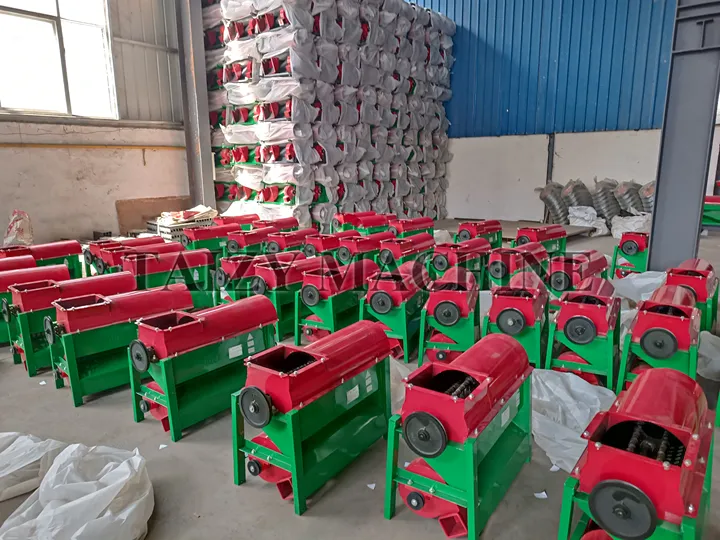 Maize Corn Sheller Machine for Fast and Efficient Kernel Separation 6 dry corn thresher machine exported to South Sudan