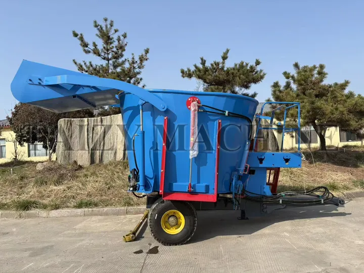 mixer feeder wagon