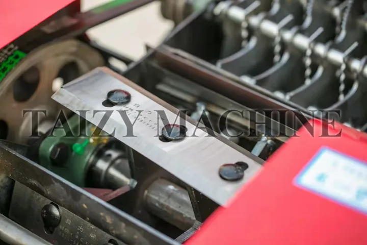 alloy cutting blades of the grass chaff cutting machine