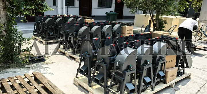 Customized Grain Mill Grinder Exported to Morocco 3 hammer mill machine ready