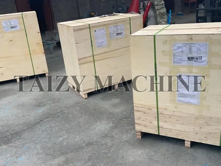 packing of the hammer mill grain grinder